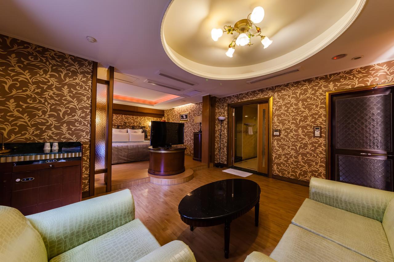 Lestar Motel เถาหยวน ภายนอก รูปภาพ